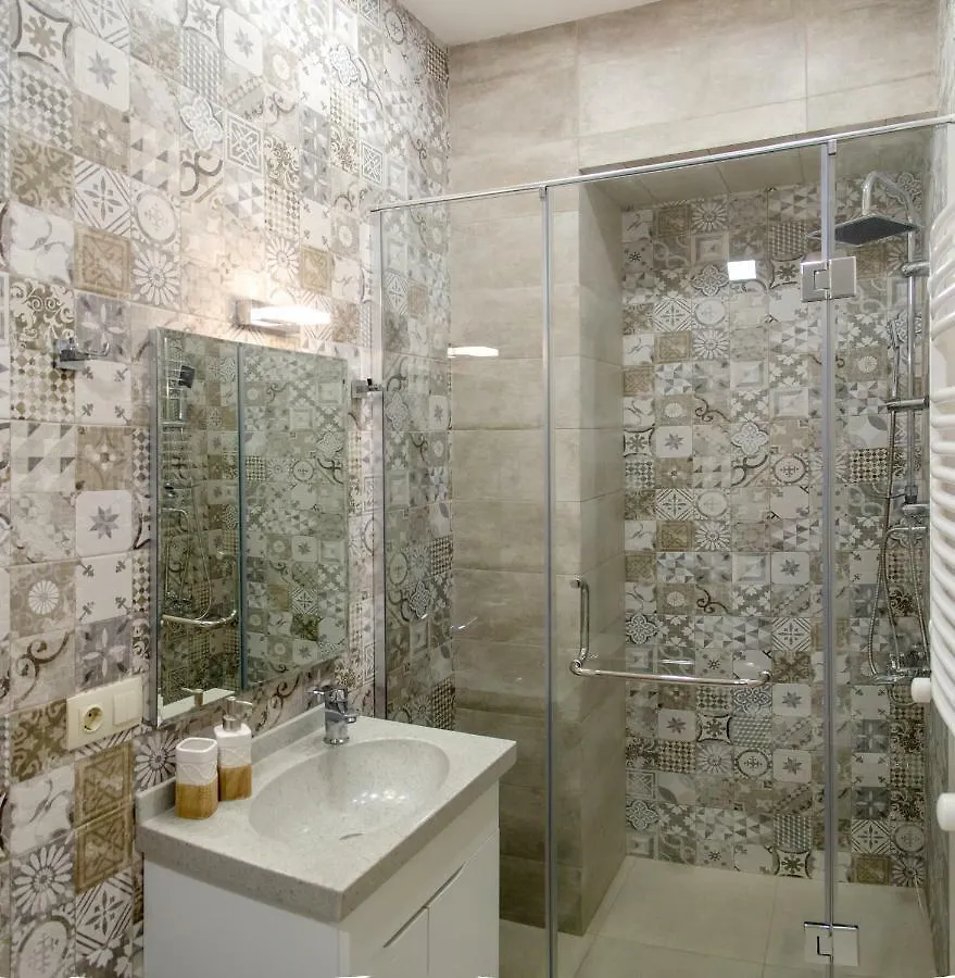 Home@97 On Aghmashenebeli Avenue تبليسي شقة